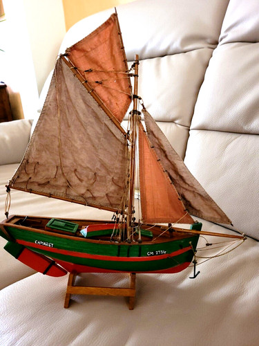 Maquette bateau de pêche - de,