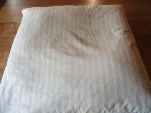 Coussin oreiller ancien - , en