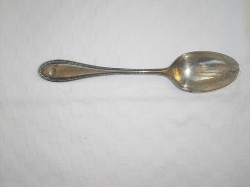 Argenterie cuillère à - cuillère,