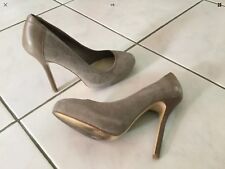 Escarpins ZARA pointure 36 daim cuir beige bon état 