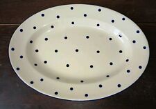 AR1 Plat ovale blanc à points