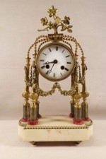 Ancienne jolie pendule - ancienne, de