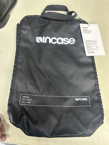Incase black tracto - tracto, gear