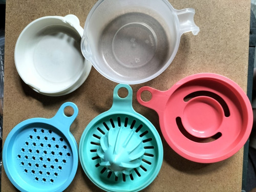 Tupperware set - ,