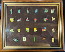 Coffret 23 pin's UNILEVER année 1990