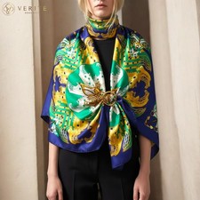 RARE ÉCHARPE VINTAGE HERMES