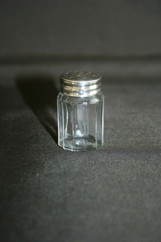 Salière individuelle verre - en,
