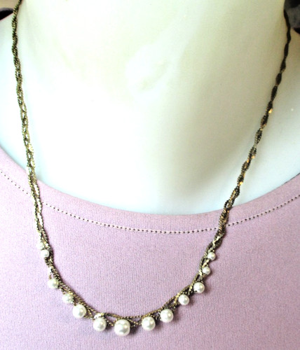 Ancien élégant collier