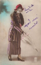 CP FEMME ELEGANTE FOURRURE CHAPEAU PARAPLUIE - 69182