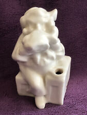 Encrier en porcelaine - lutin jouant de la musique  vers 1850