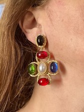 Vintage Design Earrings Style