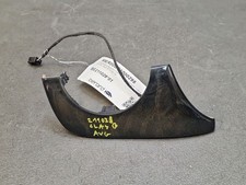 Enjoliveur gauche planche bord