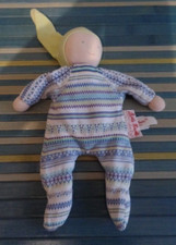 S11P / doudou poupée bébé blanc bleu bonnet vert billes KATHE KRUSE