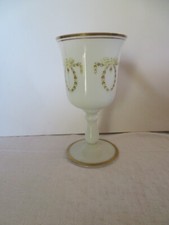 ancien calice en opaline cristal à décor de couronne de laurier doré 18 cm