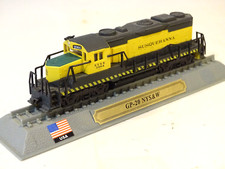 DEL PRADO COLLECTION