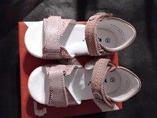 Sandale kickers t 24 balnéothérapie rose neuve valeur65 euro
