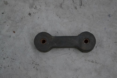 Caoutchouc fixation pare choc - caoutchouc,