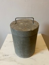 Bidon à poudre Allemand WW2 -