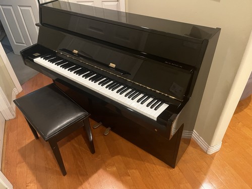 Samick upright piano ebony - samick,