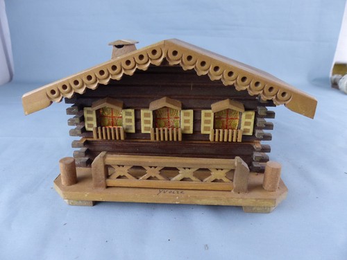 Vintage chalet boite musique - chalet, a