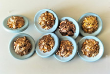 LOT DE 8 BOUTONS - TÊTE DE
