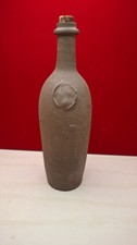 Très ancienne bouteille