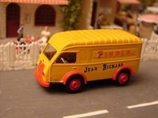 SAI 3906 - Renault 1000Kgs Cirque Pinder Jean Richard - HO (1:87)