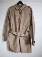 Trench Aigle beige, très bon état, belle coupe, poches rabat, ceinture ajustable