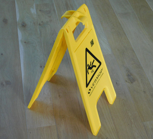Attention sol glissant panneau - attention,