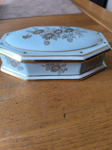 Jolie bonbonnière boîte - bonbonnière,