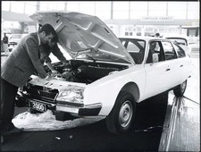 Photo de presse vintage Daimler Double Salon Auto Paris 1974 FT 36677 - tirage