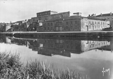 16 COGNAC LES BATIMENTS