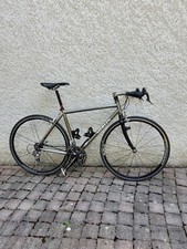 VELO DE COURSE EN TITANE DE MARQUE MERLIN USA