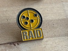 b  PINS PIN ARMEE POLICE NATIONALE RAID