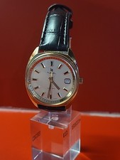 Montre vintage LIP dite Du Général quartz Pl or