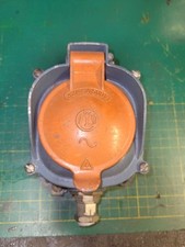 Prise Martin Lunel 380v