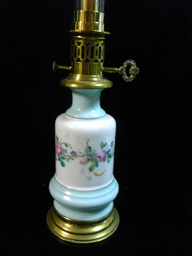 Ancienne lampe a - 🇫🇷,