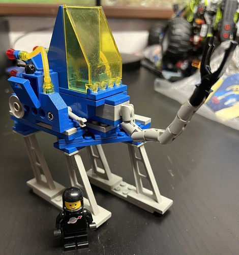 Lego space walking - lego,