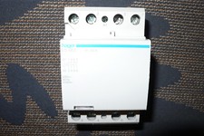 CONTACTEUR 4POLES 63A HAGER ES463 230V 50Hz, 63AMPERES 4 CONTACTS A FERMETURES