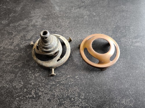 Anciennes douilles avec griffe