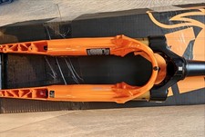 Fox Gravel neuve 32 Kashima 2025 FLOAT TC 28" 700c Factory 40mm Grip SL 3-Pos...