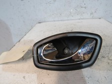 Poignee interieur avant gauche