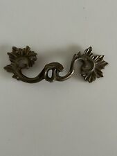 Poignée En Bronze Commode Galbée 