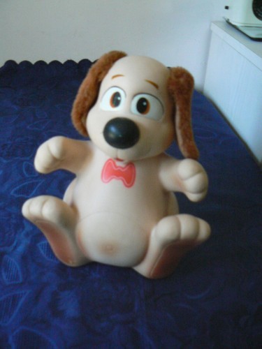 Rare chien jouet plastique - plastique, et