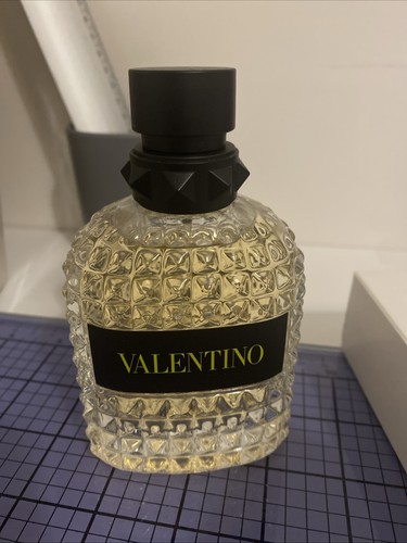 Valentino born roma pour - born, in