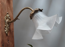 ANCIENNE APPLIQUE TULIPE BRONZE LAITON