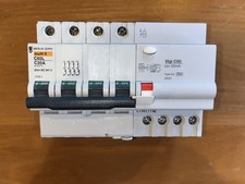 DISJONCTEUR DIFFERENTIEL 4P