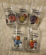 Lot 5 VERRES à MOUTARDE