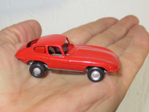 Hong kong vintage jaguar - ,