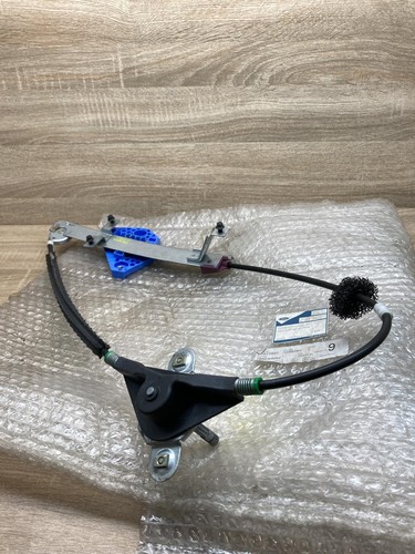 1057780 93bb f27000 rear - ,